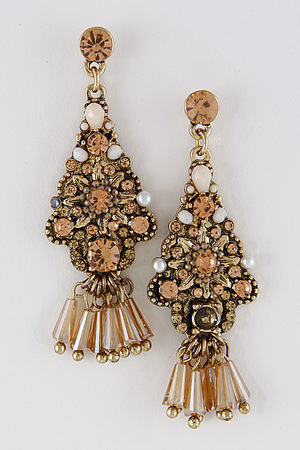 Very Elegant Earrings 7EDA2